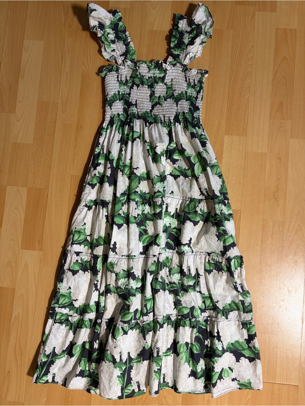 Hill House The Ellie Nap Dress in Hydrangea Floral Smocked Midi Pockets Sm - Picture 8 of 11